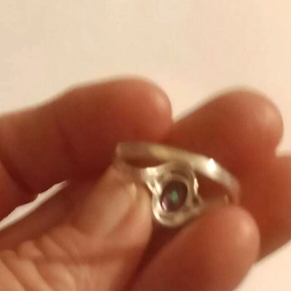 925 oval and amethyst ring size 9 - Picture 4 of 4